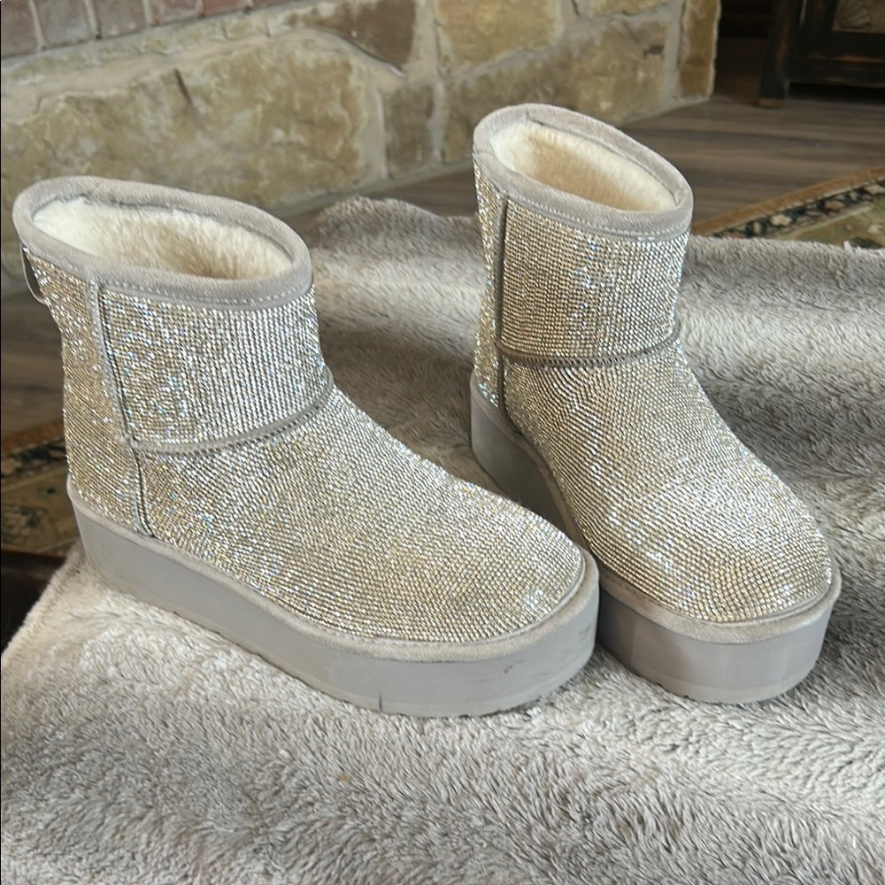 Madden Girl Silver Winter Rain Boots with Glitter Finish